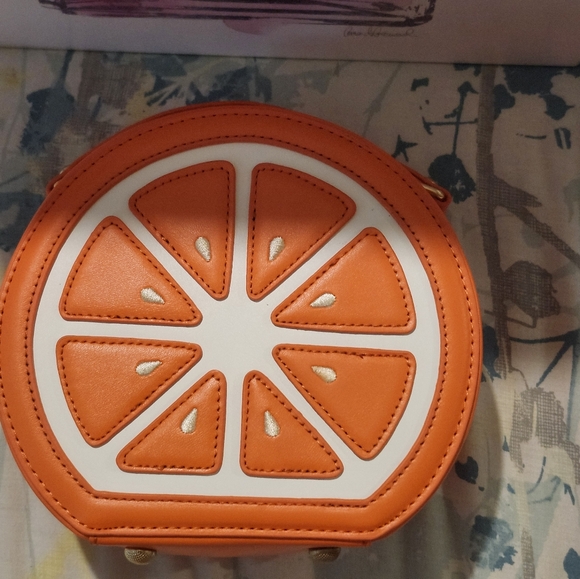 NOVELTY "ORANGE" Crossbody Bag (BNWT) - Picture 3 of 7